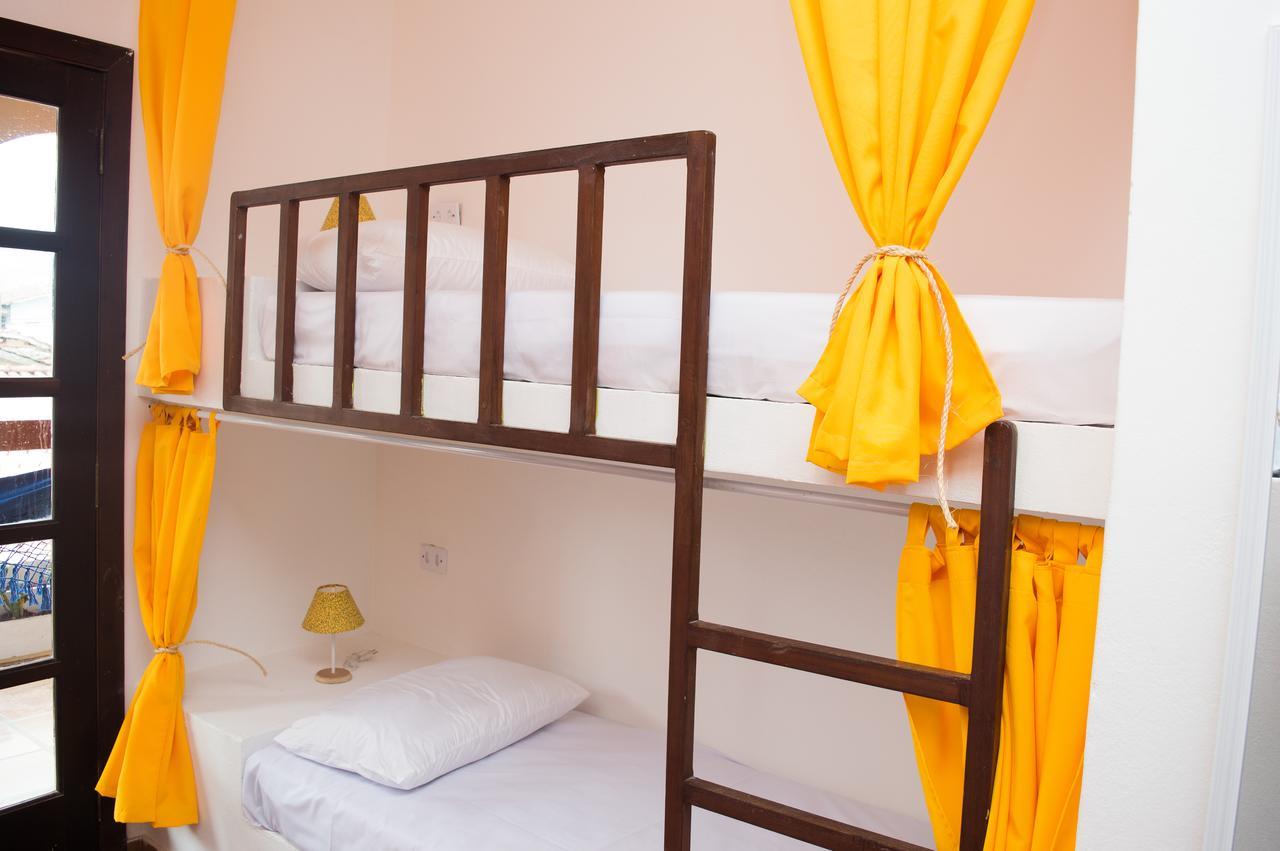 Santo Quintal Hostel Убатуба Экстерьер фото