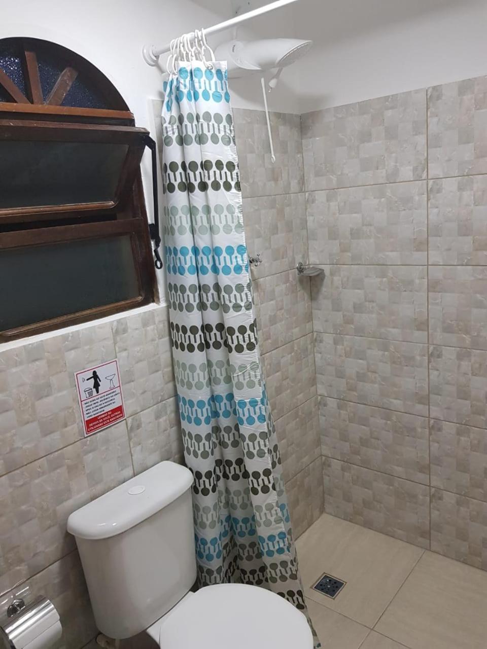 Santo Quintal Hostel Убатуба Экстерьер фото